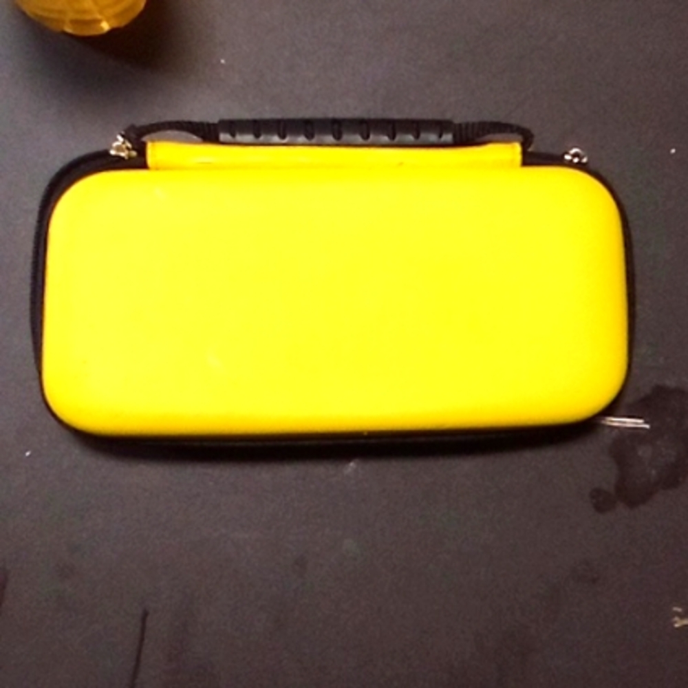 Yellow switch light case